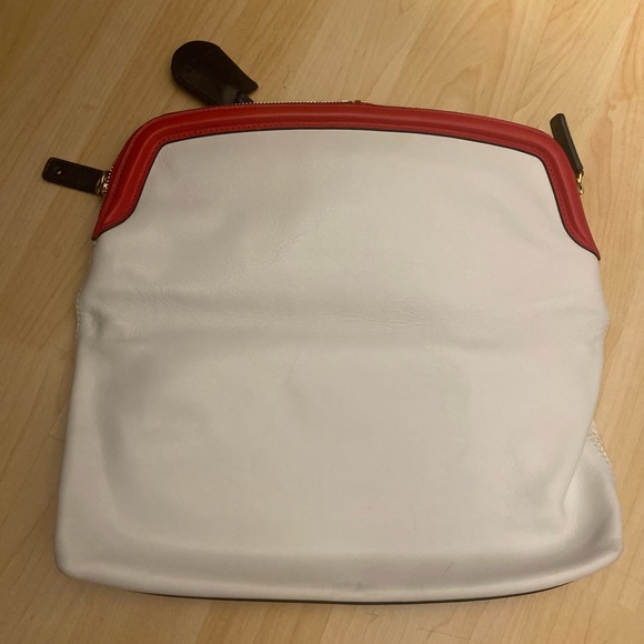 Alexander McQueen clutch - Picture 16 of 17